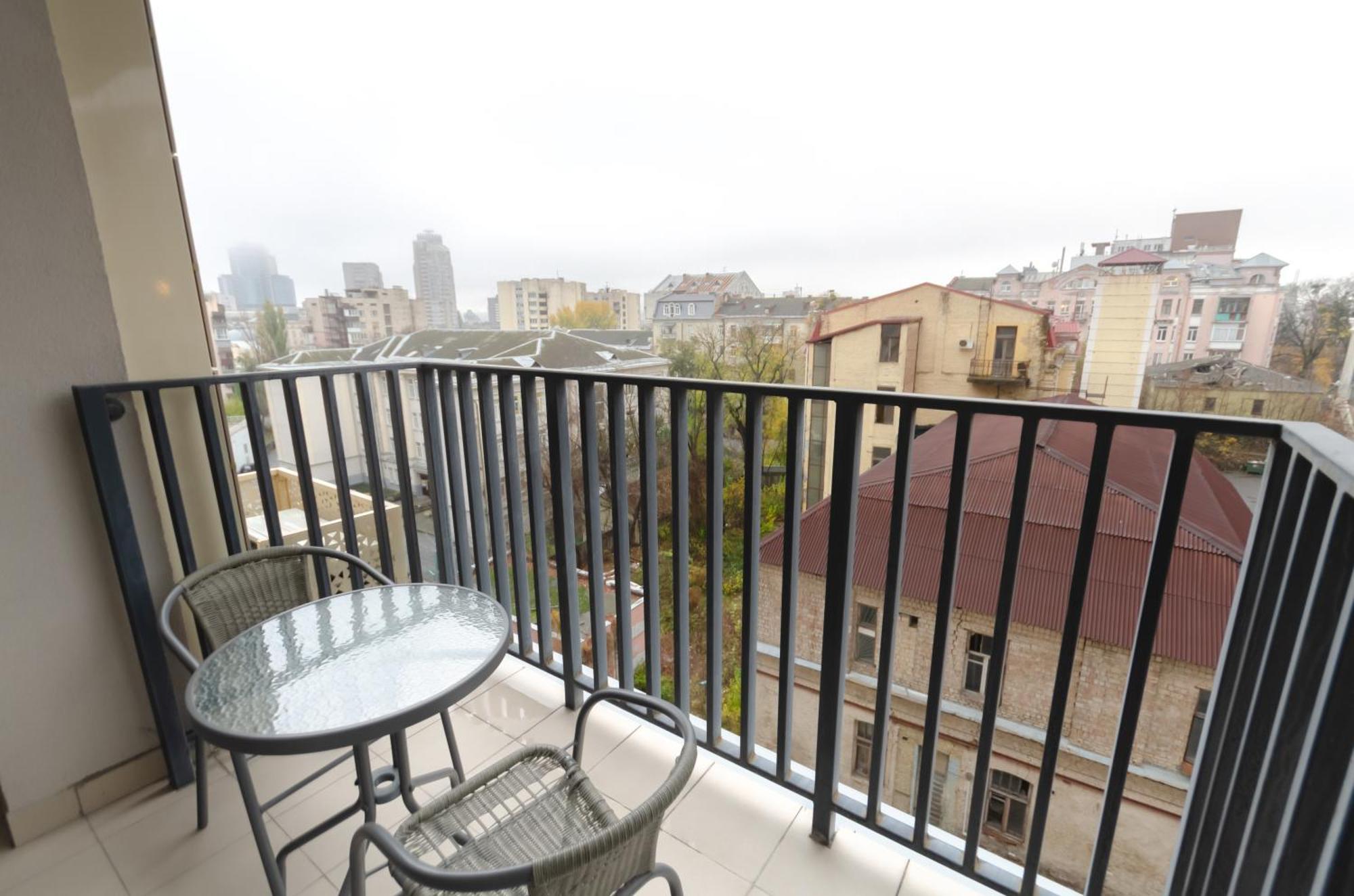 Petrovdom 160-161-166-3A-3B-131A-104A In Beautiful Apartments In Rc "Yaroslaviv Grad" Київ Екстер'єр фото